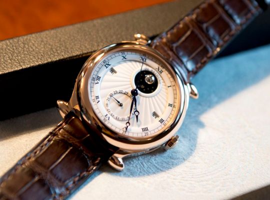 De Bethune DB16 Tourbillon Regulator