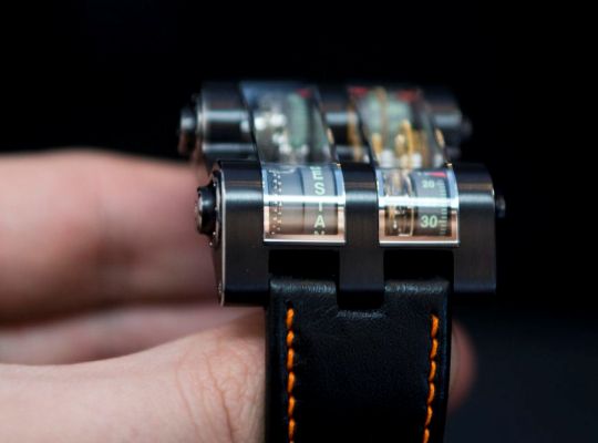 Cabestan Winch Tourbillon Vertical