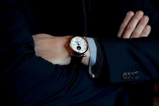 De Bethune DB16 Tourbillon Regulator
