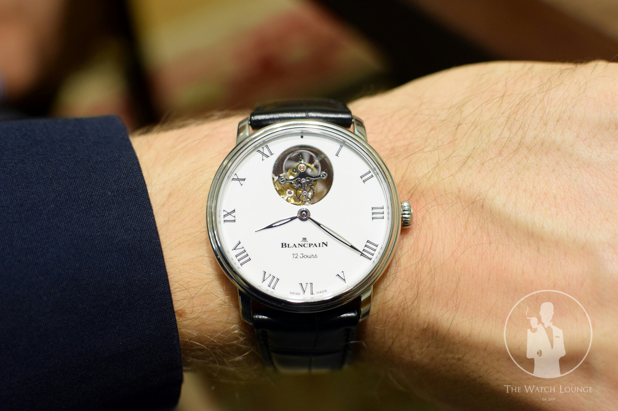 Swatch blancpain. Бланпа. Blancpain Villeret Tourbillon Blue. Chasi Putina Бланкпайн. Lounge часов.